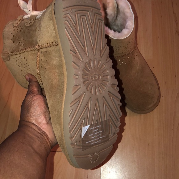 Ugg Dae Sunshine Bootie - Picture 2 of 4